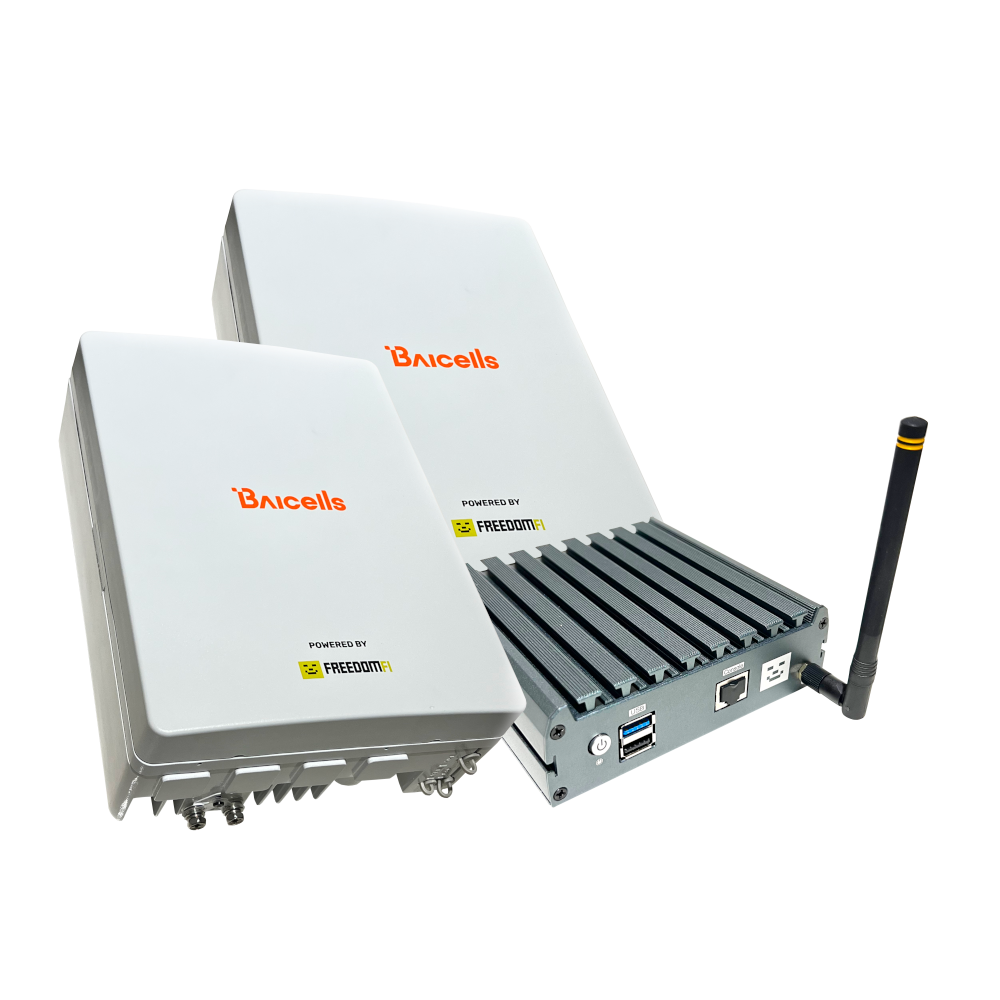 2 x Baicells NOVA 430H + FreedomFi Helium Hotspot